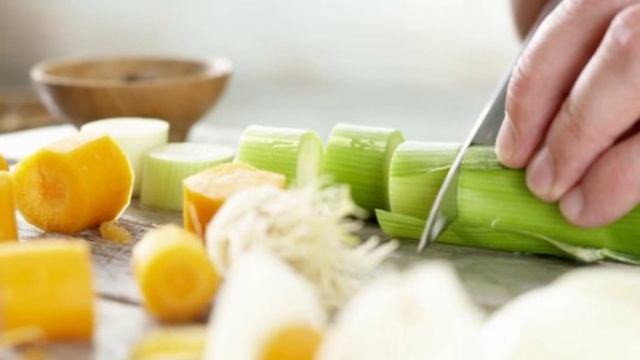 Диетический куриный бульон. Рецепт домашнего бульона. смотреть онлайн