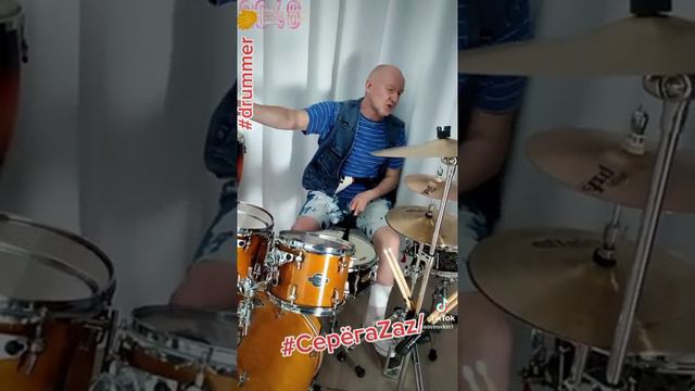 бас-гитарист, Сергей Островкин #сергейостровкин #серёгаzaz #drummer #серебро #серёга #popmusic #pop смотреть онлайн