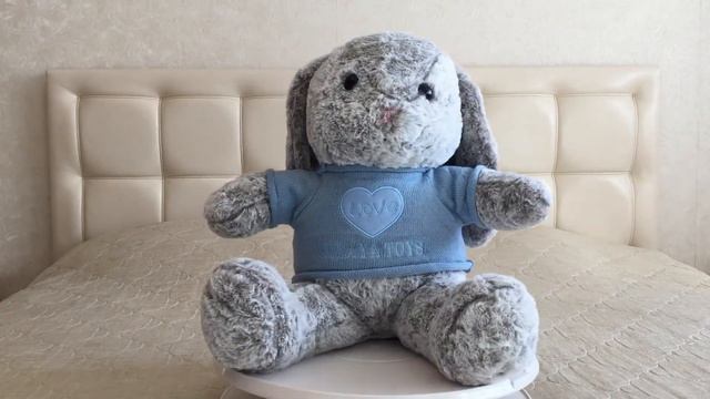 Большой плюшевый Заяц смотреть онлайн