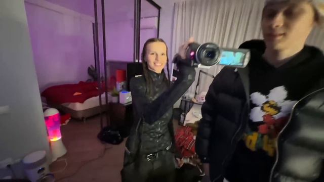 БУСТЕР ПОДАРИЛ ГЕНСУХЕ НОВУЮ КЛАВИАТУРУ ОТ LUNACY / БУСТЕР У ГЕНСУХИ В ГОСТЯХ / BUSTER ROFLS смотреть онлайн