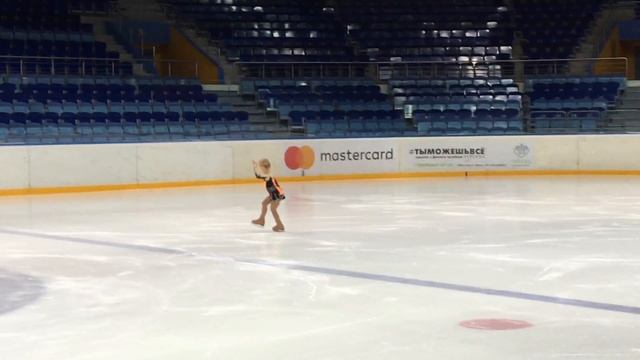 Александра Заболотнева, 6 лет, юный фигурист, 1 место смотреть онлайн