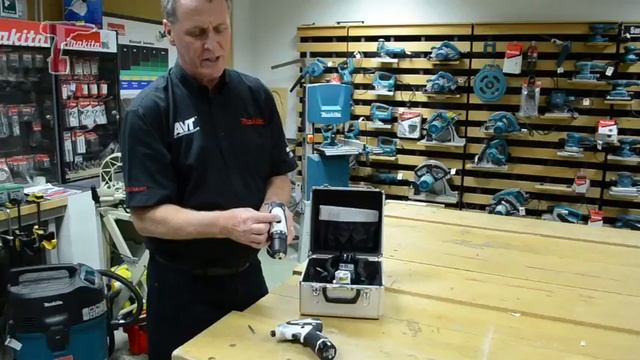 Makita LCT305W 10.8v LXT li-ion White Cordless Kit смотреть онлайн