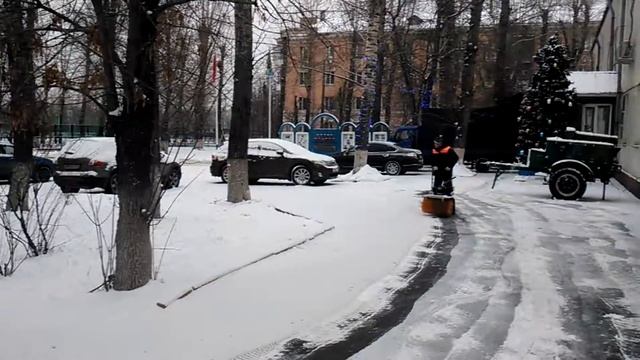 Уборка снега в Капотне смотреть онлайн