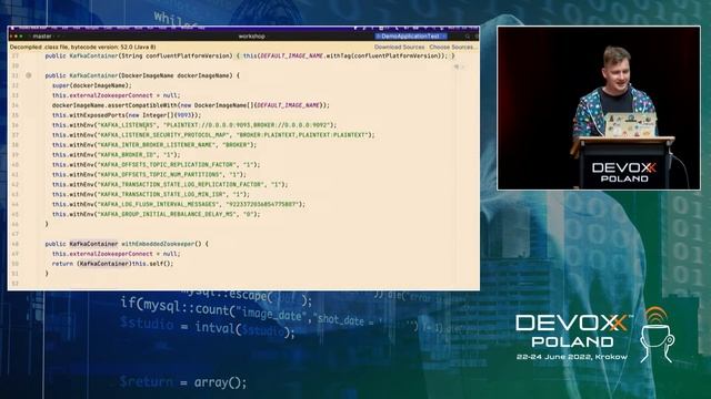 Simplifying Integration Tests With Testcontainers • Oleg Šelajev • Devoxx Poland 2022 смотреть онлайн