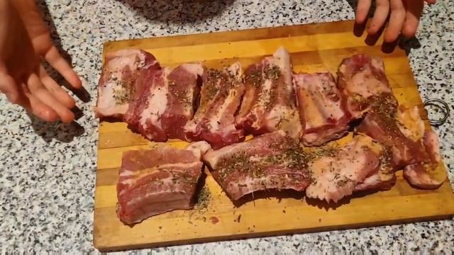 Готовим свиные рёбрышки по Книге Готовим вместе с Пэнсоном и Финдусом смотреть онлайн