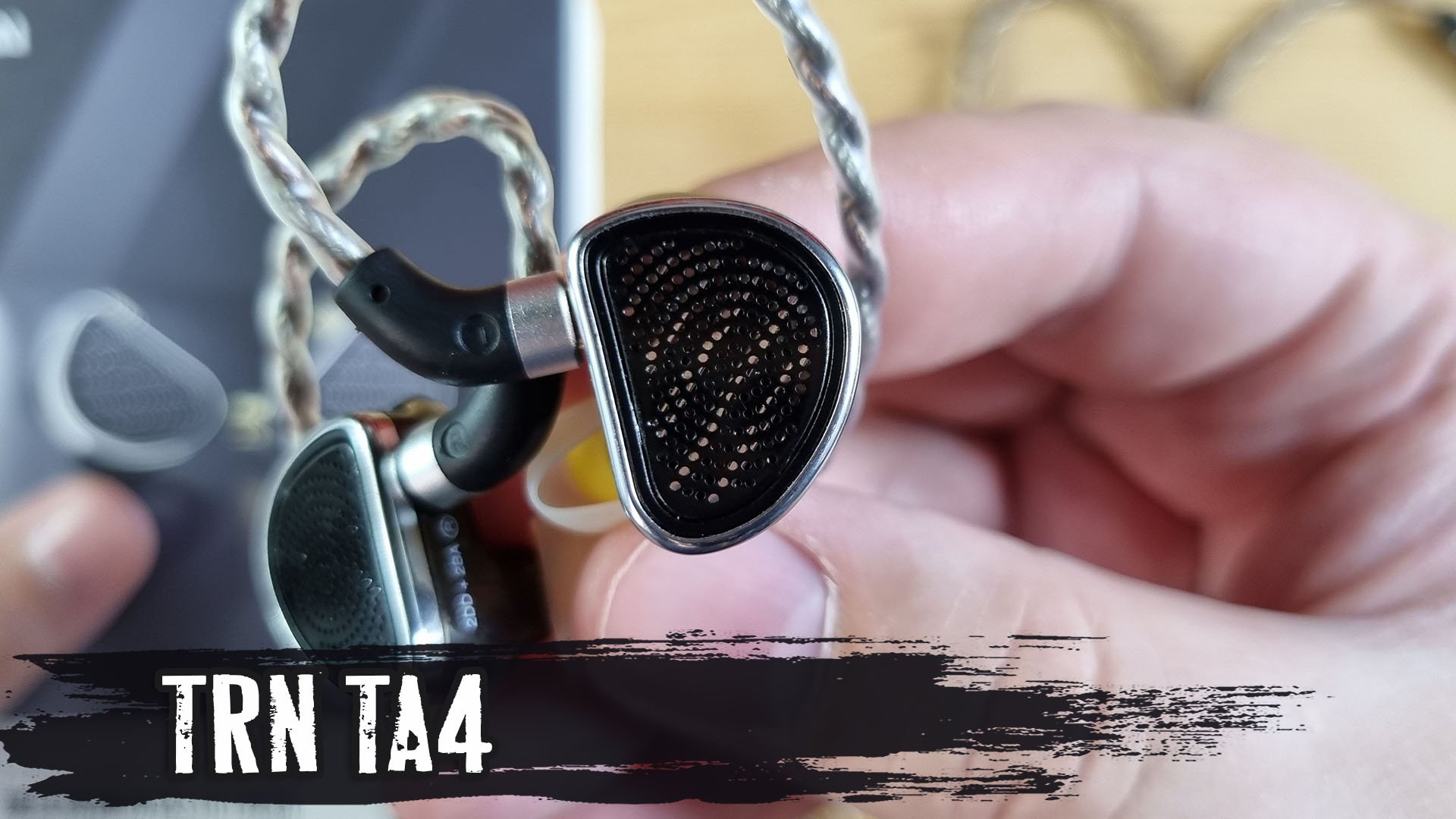 Обзор наушников TRN TA4: два динамика и две арматуры Knowles смотреть онлайн