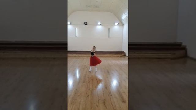 Партия Эсмеральды из балета Эсмеральда смотреть онлайн