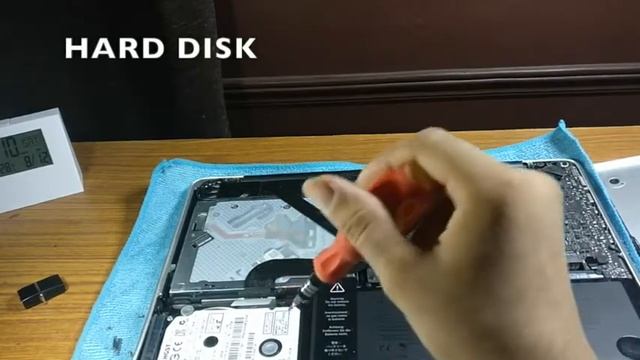 Macbook Pro(MID 2012) SSD Upgrade смотреть онлайн
