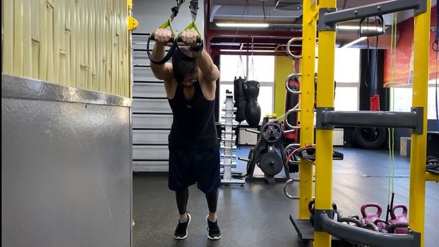 Топ 5 самых эффективных упражнений на трицепс! смотреть онлайн