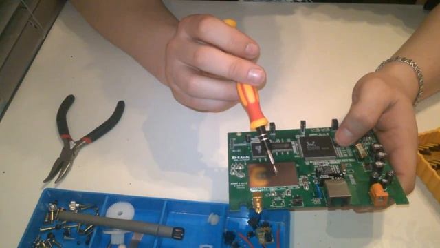 Разобрал Wi-Fi. А Там Краб И Золотой ЧИП! смотреть онлайн