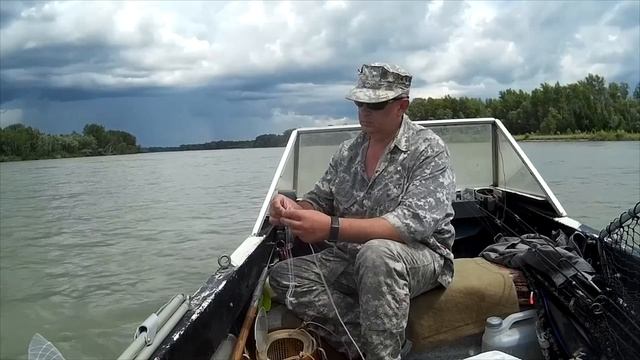 НА РЫБАЛКУ - хищник на живца смотреть онлайн