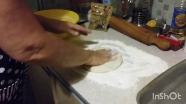 Булочки с маком и пирог с вареньем. смотреть онлайн