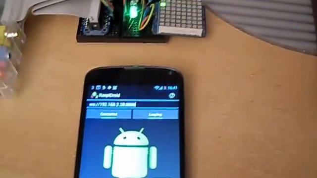 my Raspberry Pi "touchscreen" ;-) смотреть онлайн