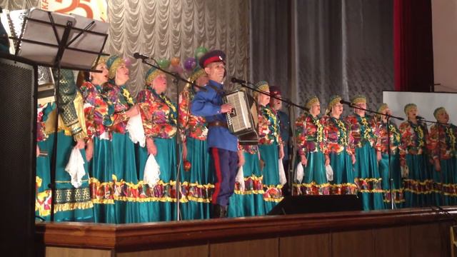 Посидим по-хорошему. Круглянский народный хор.