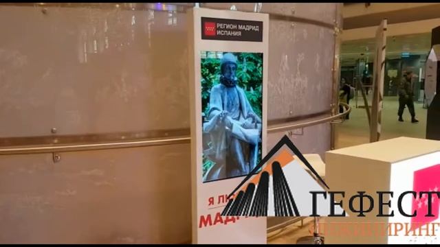 Аренда 2х сенсорных киосков Dedal Vertical 46” на Mercedes-Benz Fashion Week Russia 2019 смотреть онлайн