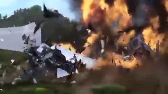 ЭКСКЛЮЗИВНОЕ ВИДЕО КРУШЕНИЯ САМОЛЕТА В РОССИИ! ПРЕДВАРИТЕЛЬНАЯ ВИДЕО ВЕРСИЯ ПАДЕНИЯ! 1.11.2015 смотреть онлайн