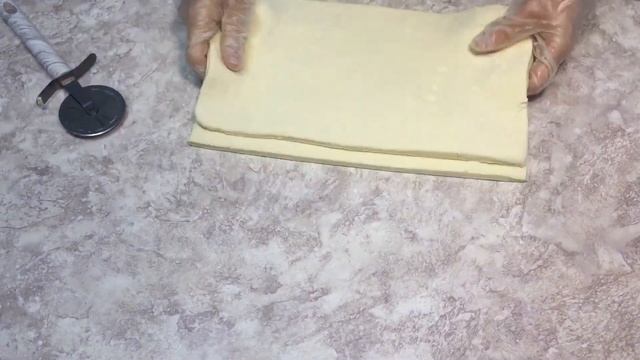 Готовим из вкусного слоённого теста: сосиски в тесте и мини пиццу?? смотреть онлайн
