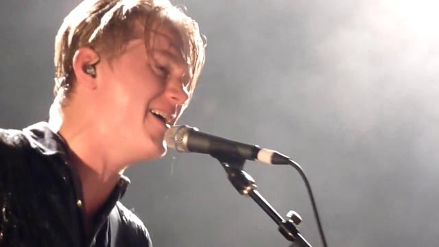 Johnossi - 18 Karat Gold [HD] live смотреть онлайн