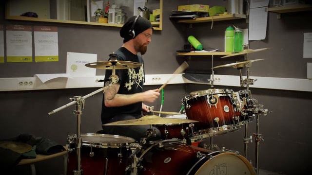 Erik Hole - Clockwise Operetta смотреть онлайн