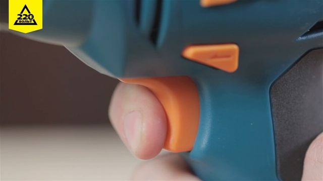 Дрель аккумуляторная BORT BAB 18U FDK смотреть онлайн