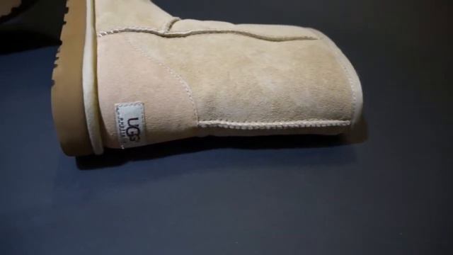 Женские UGG Australia Classic Short "Sand" смотреть онлайн
