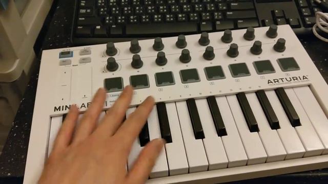 Open box for Arturia mini lab смотреть онлайн