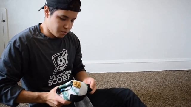Creating a soccer ball with socks смотреть онлайн