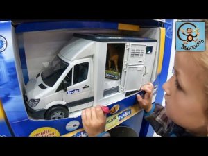 Дети и игрушки. Покупаем машинки для Маша и Медведь. МанкиТайм