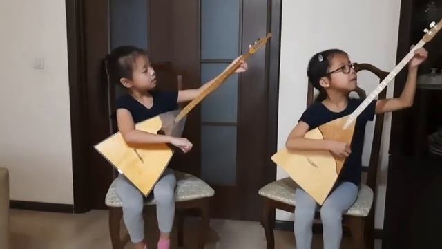 Обучение игре на домбре с 6-7лет смотреть онлайн