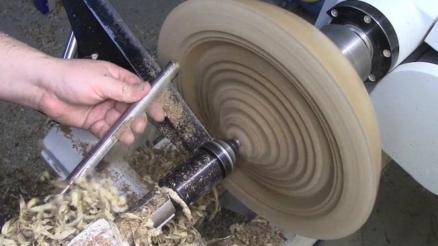 Eine Schüssel Aus Zerreiche Drechseln