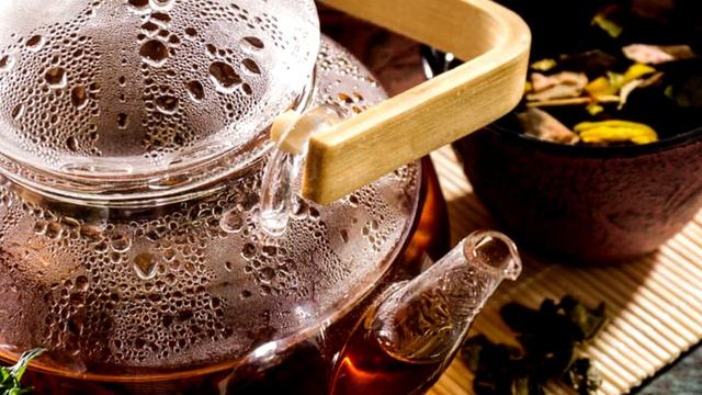Что будет, если все время пить крепкий чай? смотреть онлайн