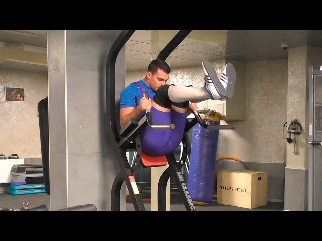 Подъём ног в упоре: 3 варианта сложности смотреть онлайн