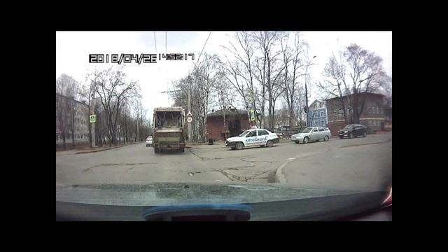 г.Вологда, ул.Горького, адрес откуда привезли МУСОР на ул.Тепенькинскую смотреть онлайн