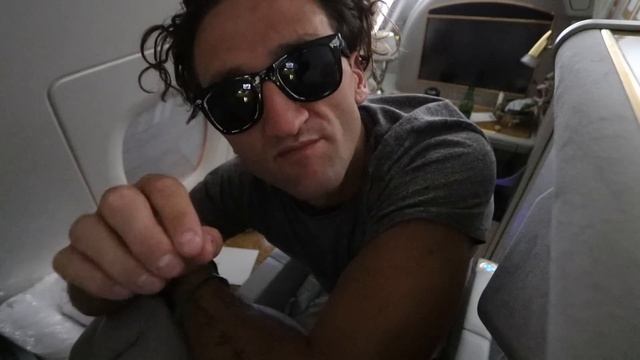 THE $21,000 FIRST CLASS AIRPLANE SEAT смотреть онлайн