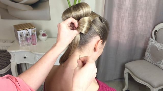 Bun with a Bow by SweetHearts Hair смотреть онлайн