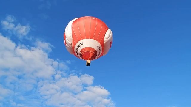 Аэростаты в небе Орши смотреть онлайн