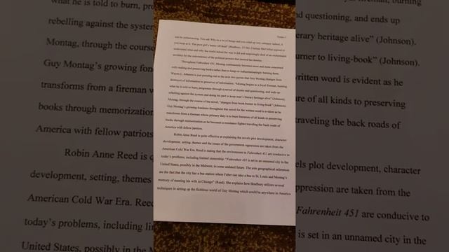 Fahrenheit 451: The Use of Censorship смотреть онлайн