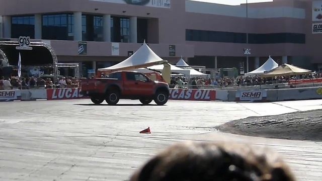 Ford Raptor SVT's at SEMA 2010 смотреть онлайн