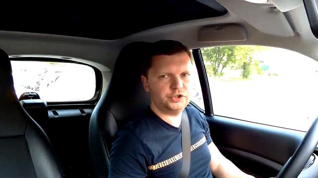 Аренда Smart fortwo. Взял потестить маленький мерседес. смотреть онлайн