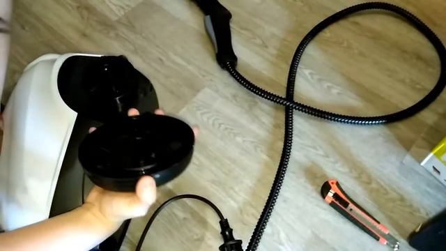 Пароочиститель Керхер Karcher SC 2 EasyFix Premium комплектация смотреть онлайн