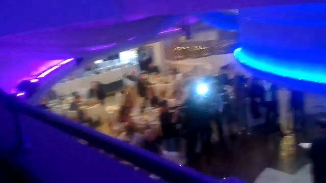 Боксер Александр Усик получил кубок, как лучший спортсмен 2012 года смотреть онлайн