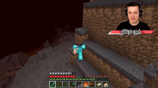 ONLY 1% WILL CHOOSE THE RIGHT MINECRAFT BED! смотреть онлайн