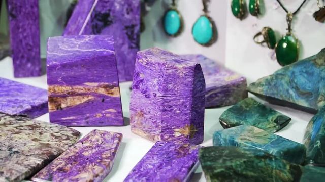 Блеск самоцветов | Минералогическая выставка-ярмарка смотреть онлайн