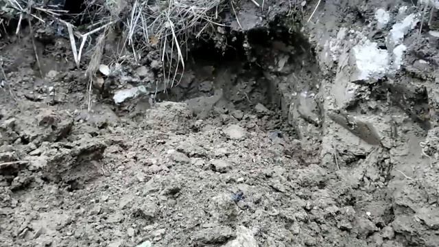 Результативный шурф фундамента  2