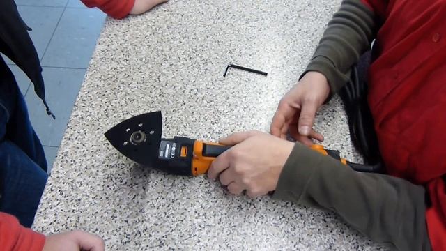 Vorstellung: AEG Mutitool OMNI Pro 300 смотреть онлайн