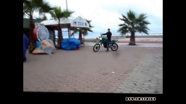 Kawasaki KLE 250 exhaust sound and fly by compilation смотреть онлайн