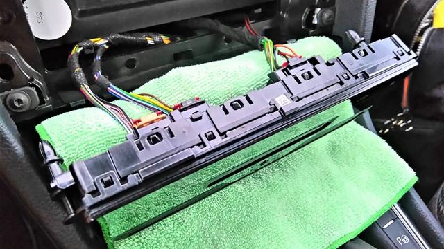 Golf 7.5 Touch Climatronic Unit 5NA907044AJ. EU model 'SYNC button'. Coding process with VCDS.? смотреть онлайн