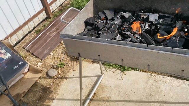 Сочи. Горное Лоо. Приготовили шашлык. +20°C. 23.04.2022г.© смотреть онлайн