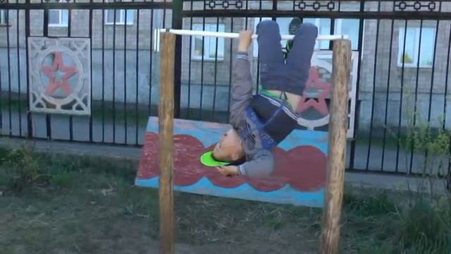 выпуск 2016 детсад "Крепыш" группа 12 г. Учалы смотреть онлайн