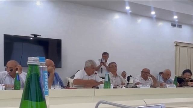 Заседание по энергетике в Общественной палате РД смотреть онлайн